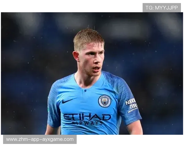 曼城横传到禁区，德布劳内一脚兜射拐入球门